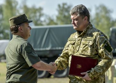 Посещение Президентом Украины Первой оперативной бригады Национальной гвардии, 26 июля 2014 года9.jpg