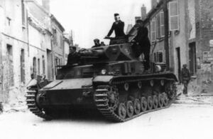 Средний танк PzKpfw IV Ausf.B, 4-я ТД, Франция, 15 июня 1940 г..jpg