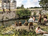 Американские солдаты - пациенты госпиталя - проводят время за рыбалкой у Шато Ламбор на Луаре во Франции в сентябре 1918 г.jpg