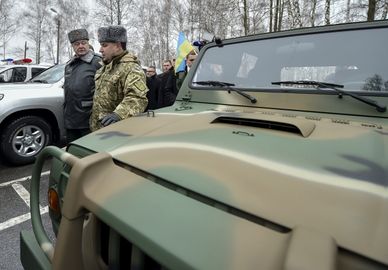 Посещение Президентом учебного центра Национальной гвардии Украины, 13 февраля 2015 года0.jpg