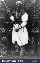 Taureg-policeman-holding-lance-north-africa-1890-1923-PCA77F.jpg