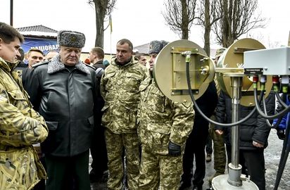 Посещение Президентом учебного центра Национальной гвардии Украины, 13 февраля 2015 года13.jpg