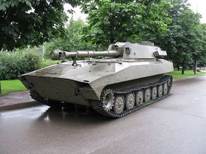 800px-6742 - Moscow - Poklonnaya Hill - Tank.jpg