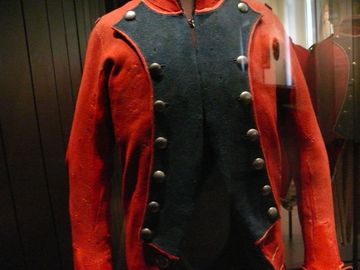 Regiment curten 1786 les invalides habit revers.jpg