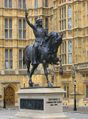 Richard I of England - Palace of Westminster - 10092009 crop.jpg