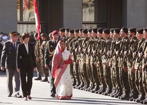 Pratibha Devisingh Patil inspecting the guard of honour during a Ceremonial Reception, at Berne, Switzerland on October 03, 201.jpg
