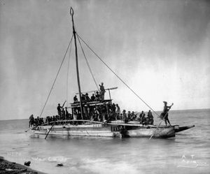 Samoan-war-canoe1890s-wp.jpg