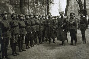 Смотр 1-го Петроградского женского батальона смерти.jpg
