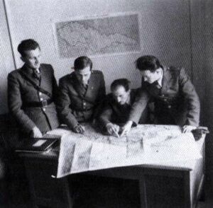 Члены главной команды ОНОКС, 1938.jpg