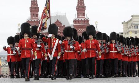 Welsh-guards-in-red-square.jpg