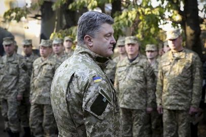 Рабочая поездка Президента Украины в Донецкую и Луганскую области, 10 октября 2014 года9.jpg