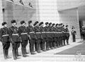 Moschettieri del duce schierati all'esterno di un padiglione della mostra Torino e l'Autarchia 14.05.1939.jpg