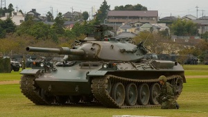 800px-Japanese - Type 74 tank - 2.jpg